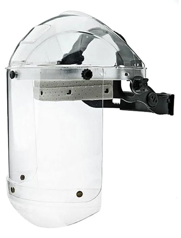 увеличенный экран из твердого оптически прозрачного материала ударопрочный и термостойкий поликарбонат  – защита от высокоскоростных летящих частиц с  высокоэнергетическим ударом,  имеет скошенную книзу форму для увеличения эргономики изделия, исключает неудобства при повороте и наклоне головы