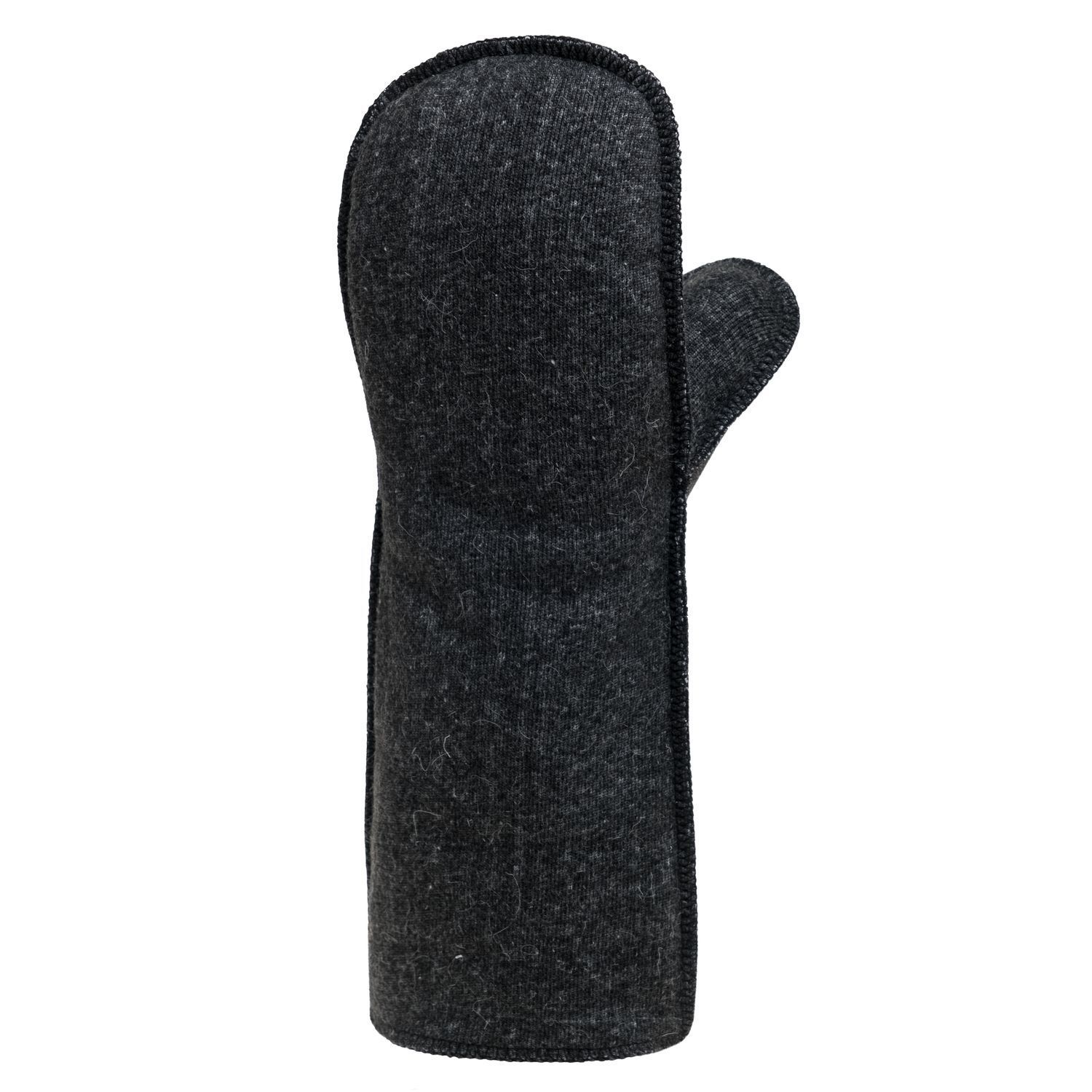 Вкладыши серии "Шиншилла" изготавливаются из высококачественного искусственного меха с вложением натуральной шерсти (не менее 30 %). Такой состав обеспечивает высокую теплоизоляцию, а также превосходную износостойкость.